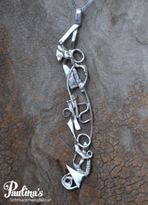 Bild von Recycling-Kettenanhänger Schnörkel Silber