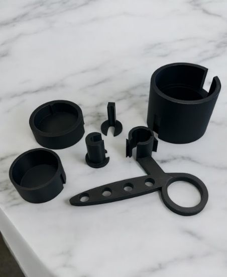 Bild von Downloaddatei - Mundstückhalter für 4 Mundstücke, 1 Schalldämpfer und Getränkehalter