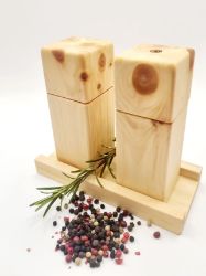 Picture of Zirbenholz Salz-Pfeffermühlen Set