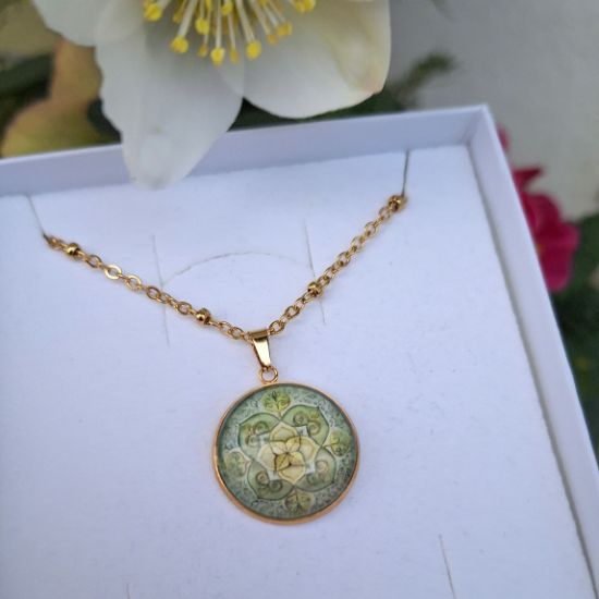 Bild von Mandala des Loslassens - Halskette aus Edelstahl geoldfarbig